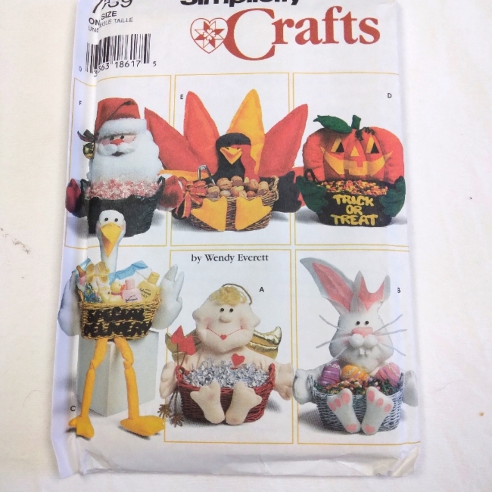 Simplicity Crafts 7039 Seasonal Felt Basket Easter Christmas & holiday decor